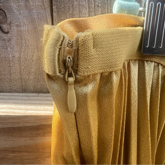 Guess Sunlit Yellow A-Line Skirt - Picture 5 of 5
